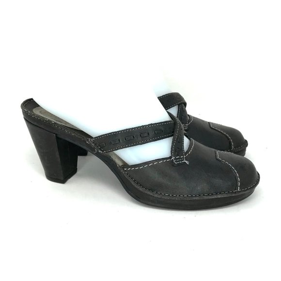 clarks womens black mules